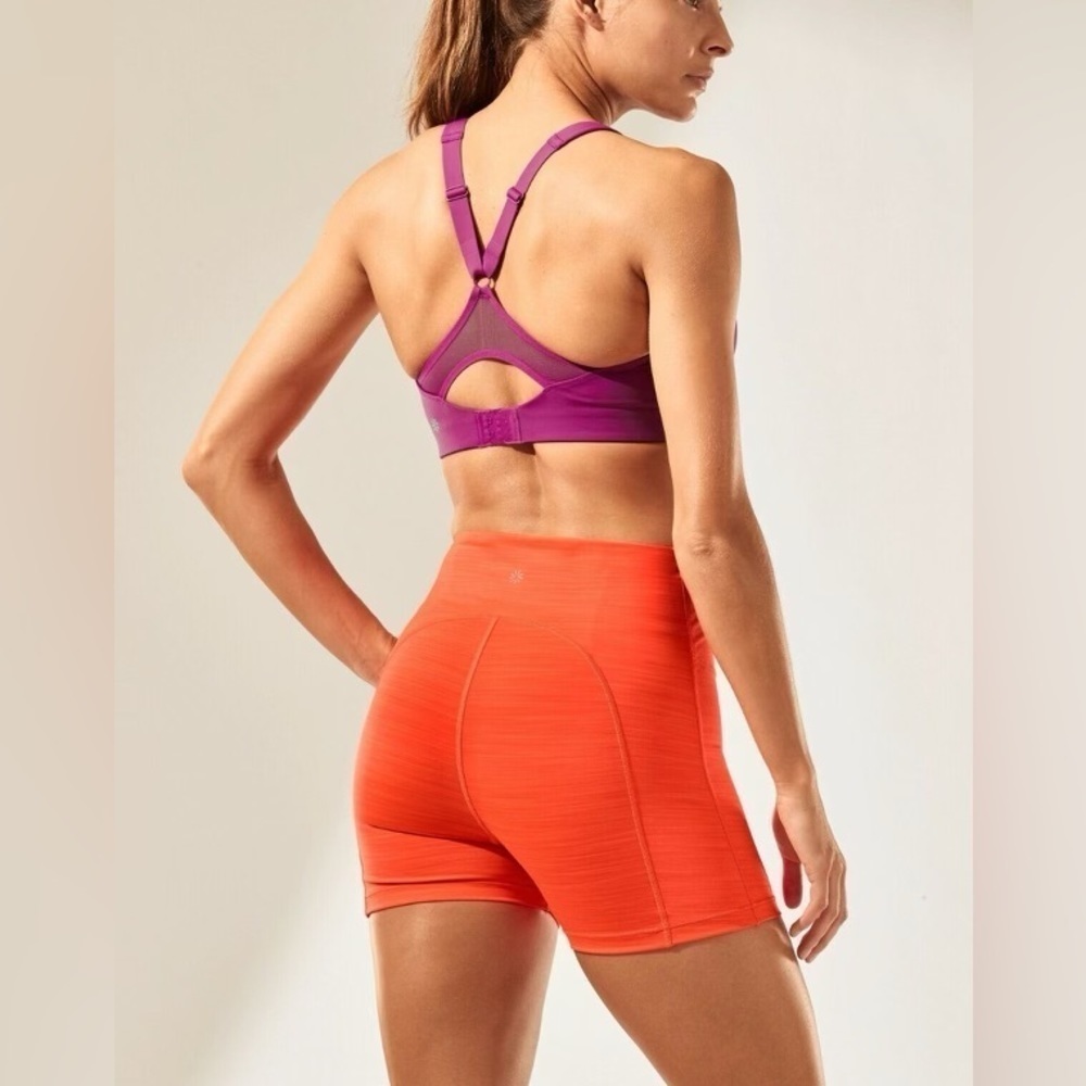 Athleta Ultimate 3 inch Shorts in Racing Red Sz. Small